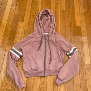 socialight  zip up